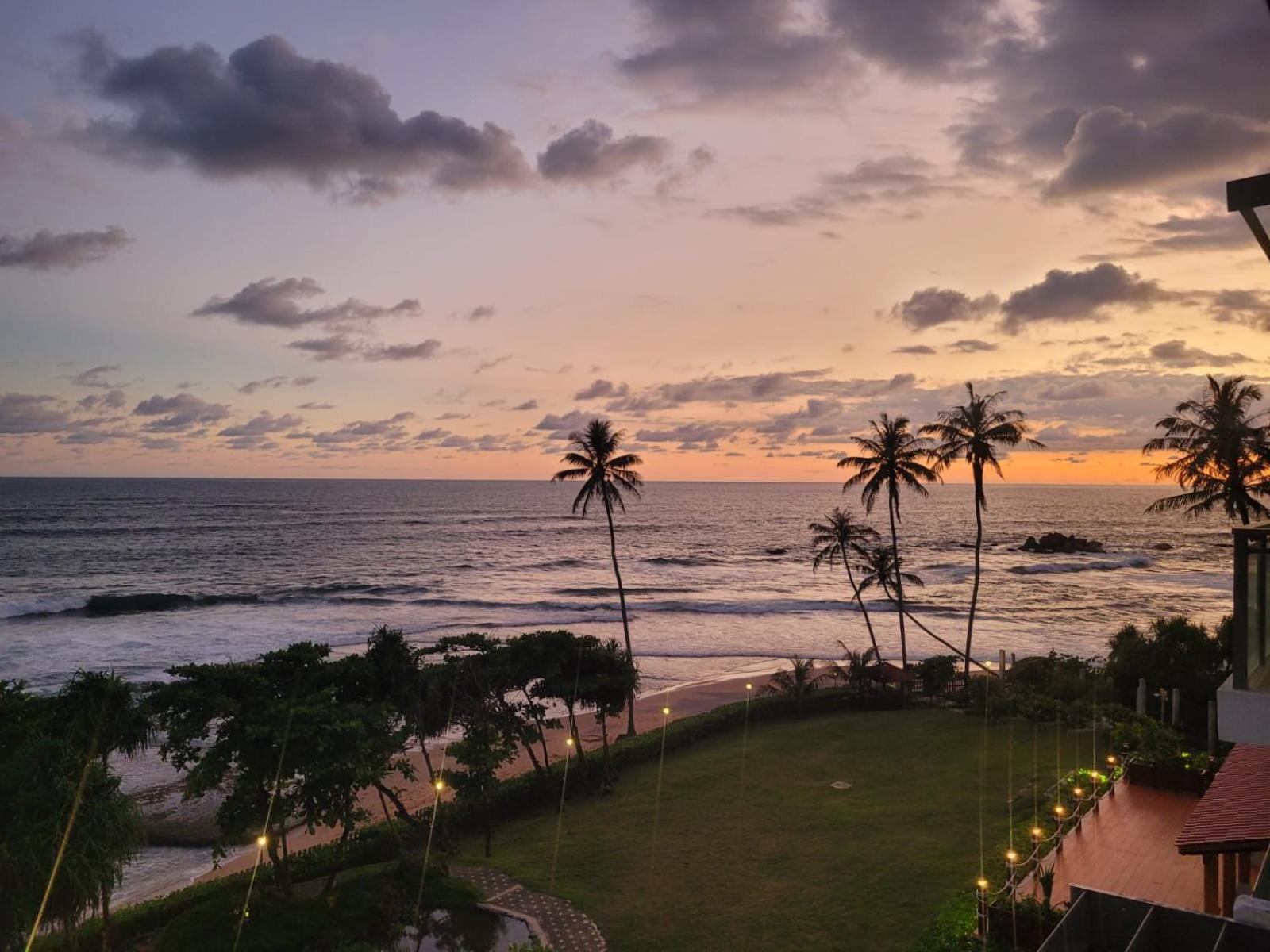 Hasara Oceanfront Apartments Galle Zewnętrze zdjęcie